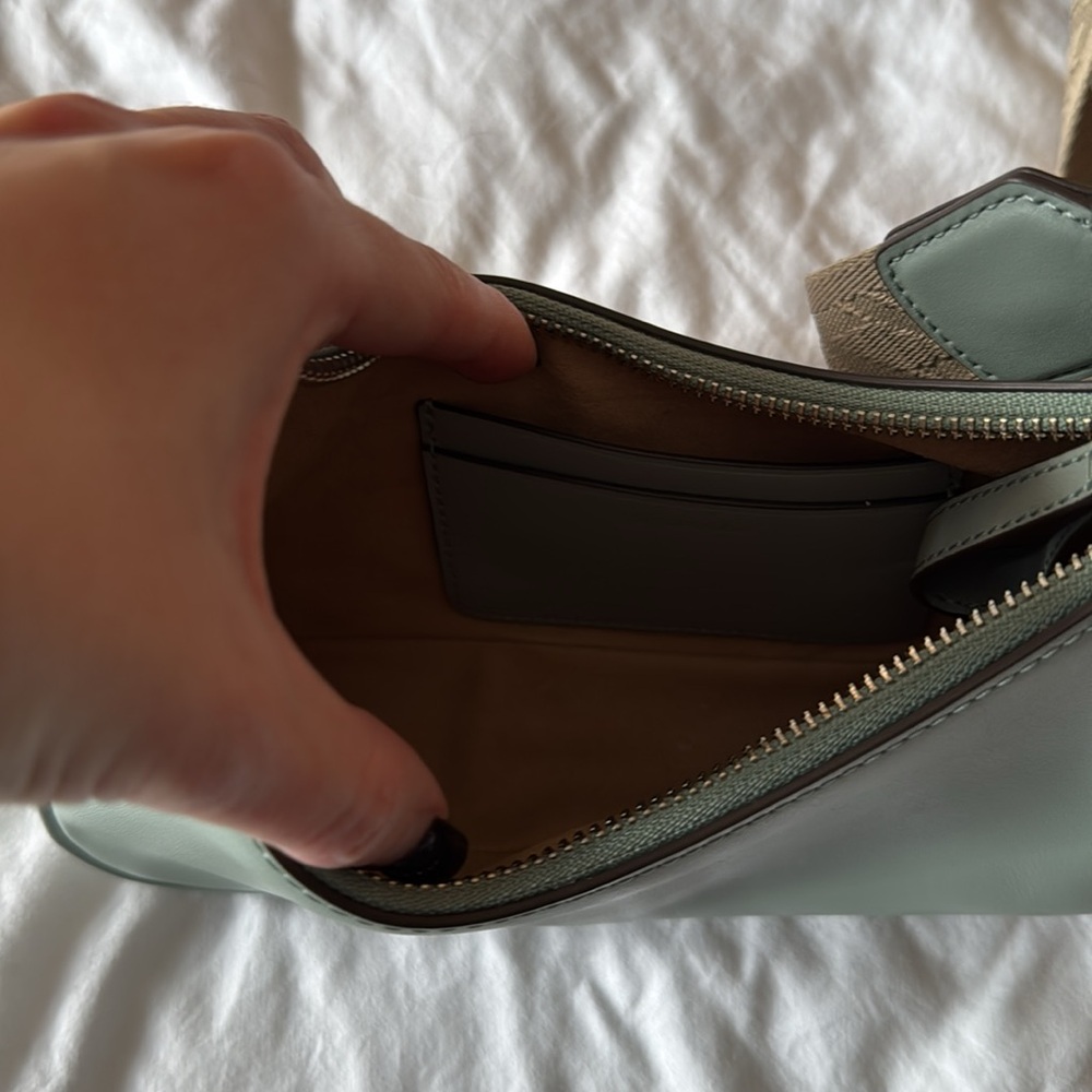 Tory Burch 151 Mercer Small Crescent Bag - Picture 4 of 5